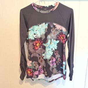 C9 Champion Floral Long Sleeve Women's Athletic Top Size Large LNC Work Out